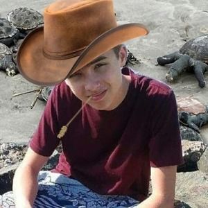 Meet your Posher, Connor